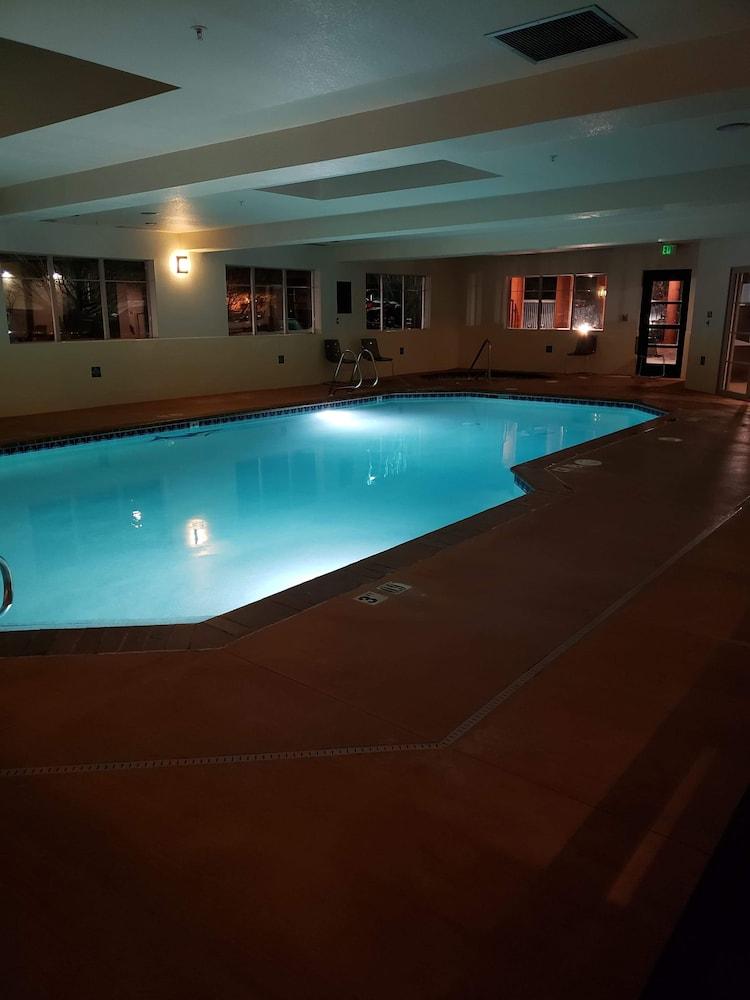 Best Western Snowcap Lodge Cle Elum Bagian luar foto